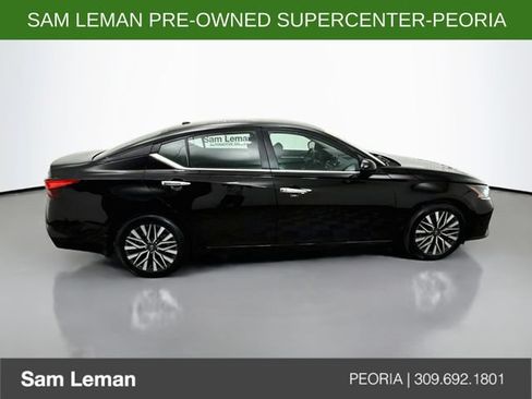 Used 2023 Nissan Altima 2.5 SV FWD image 8