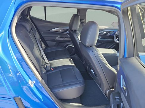 New 2025 Chevrolet Equinox EV LT w/ Convenience Package II image 10