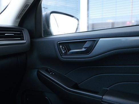 Used 2024 Ford Escape Active image 26