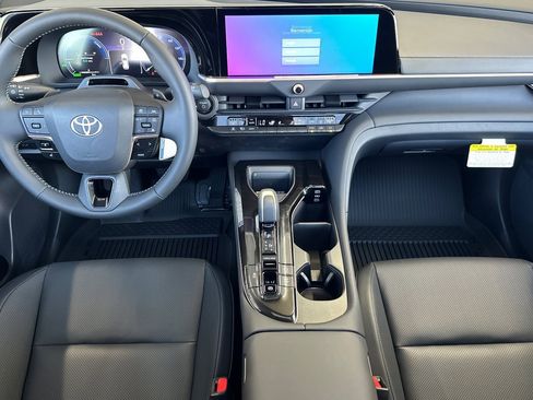 New 2026 Toyota Crown Signia AWD/4WD image 12