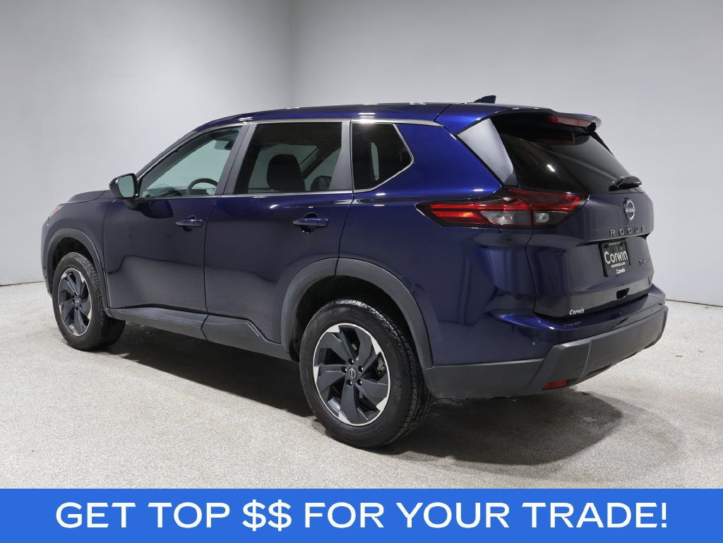 Used 2024 Nissan Rogue SV AWD/4WD image 4