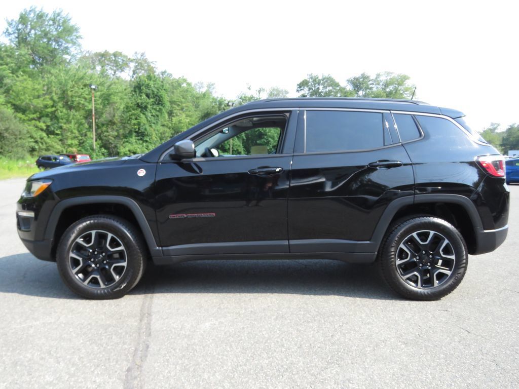 Used 2018 Jeep Compass Trailhawk w/ Leather Interior Group AWD/4WD image 8