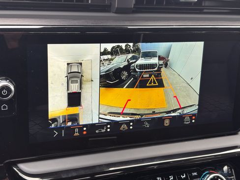 Used 2025 GMC Sierra 1500 AT4X AWD/4WD image 18