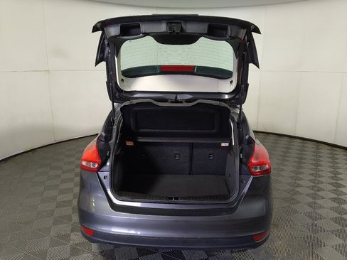 Used 2017 Ford Focus SE FWD image 29