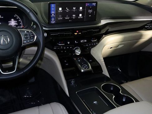 Certified 2026 Acura MDX SH-AWD image 17