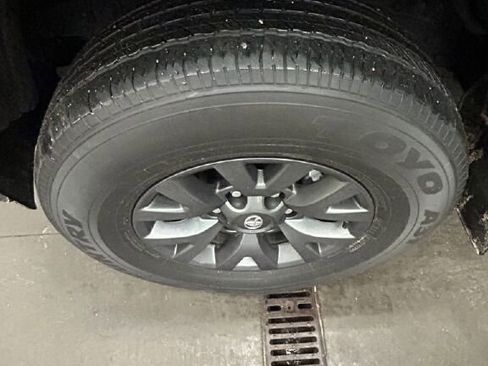 Certified 2023 Toyota Tacoma SR5 image 8