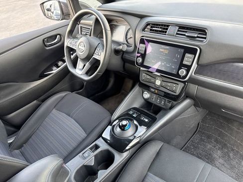 Certified 2024 Nissan Leaf SV Plus image 28