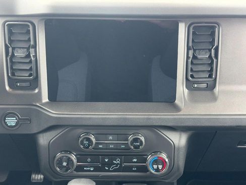 New 2025 Ford Bronco Base 4 Door 4x4 image 8