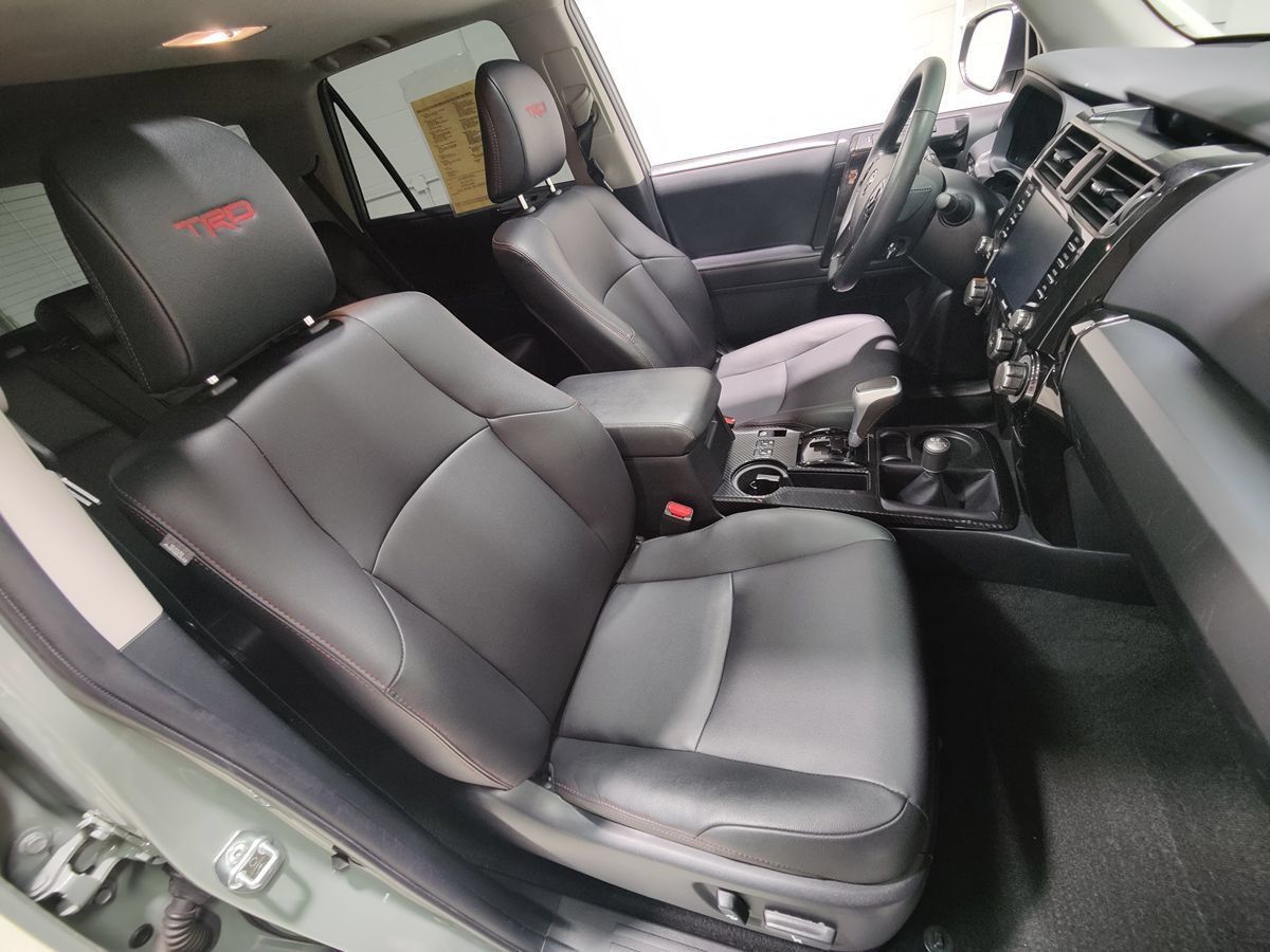 Used 2022 Toyota 4Runner TRD Off-Road Premium AWD/4WD image 23