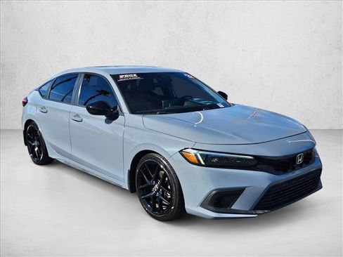 Used 2022 Honda Civic Sport image 3