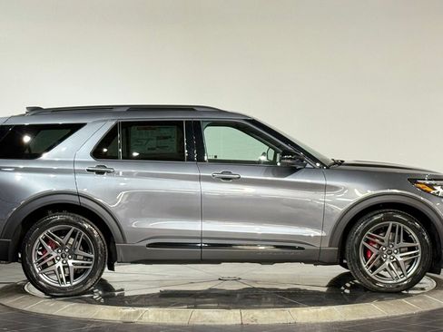 New 2026 Ford Explorer ST w/ Sun And Sound Package AWD/4WD image 11