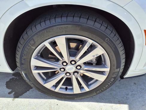 Certified 2023 Cadillac XT6 Premium Luxury image 7