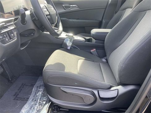 New 2026 Kia Sportage LX image 10