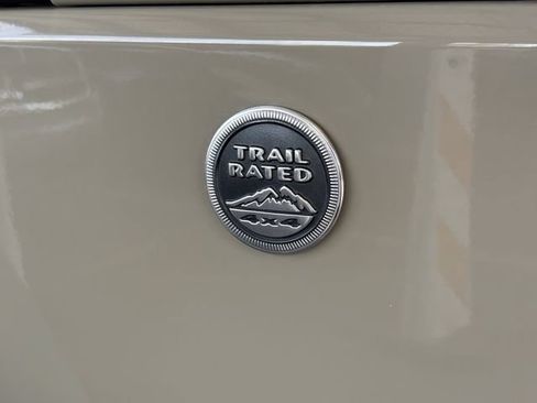 Used 2018 Jeep Wrangler Sport AWD/4WD image 13
