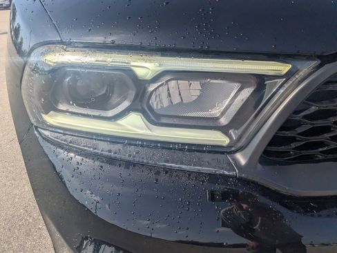 Used 2023 Dodge Durango R/T RWD image 10
