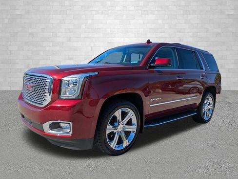 Used 2016 GMC Yukon Denali w/ Open Road Package image 5