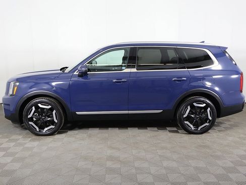 Used 2024 Kia Telluride S w/ S Sunroof Package image 19