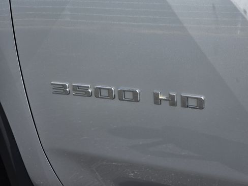 Used 2022 Chevrolet Silverado 3500 High Country AWD/4WD image 8