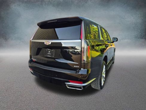 Certified 2023 Cadillac Escalade Premium Luxury AWD/4WD image 4