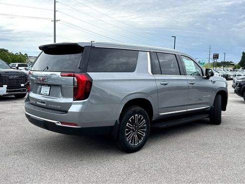 New 2026 GMC Yukon XL Elevation w/ LPO, Get Active Package AWD/4WD image 2