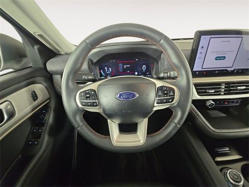 Certified 2025 Ford Explorer Active w/ Active Comfort Package image 12