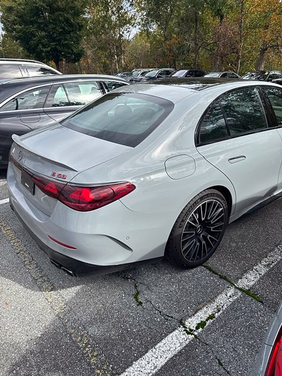 Certified 2026 Mercedes-Benz E 53 AMG e 4MATIC Sedan image 4