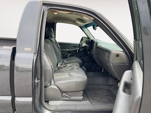 Used 2003 Chevrolet Silverado 1500 2WD Regular Cab w/ Exterior Appearance Package image 14
