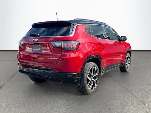 Certified 2025 Jeep Compass Limited w/ Elite Group AWD/4WD image 7