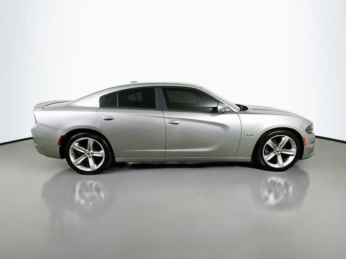 Used 2017 Dodge Charger R/T RWD image 7