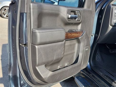 Used 2019 GMC Sierra 1500 SLT image 15