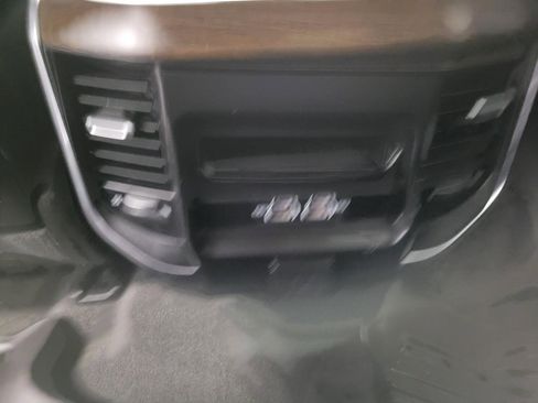 Used 2022 RAM 1500 Laramie AWD/4WD image 23