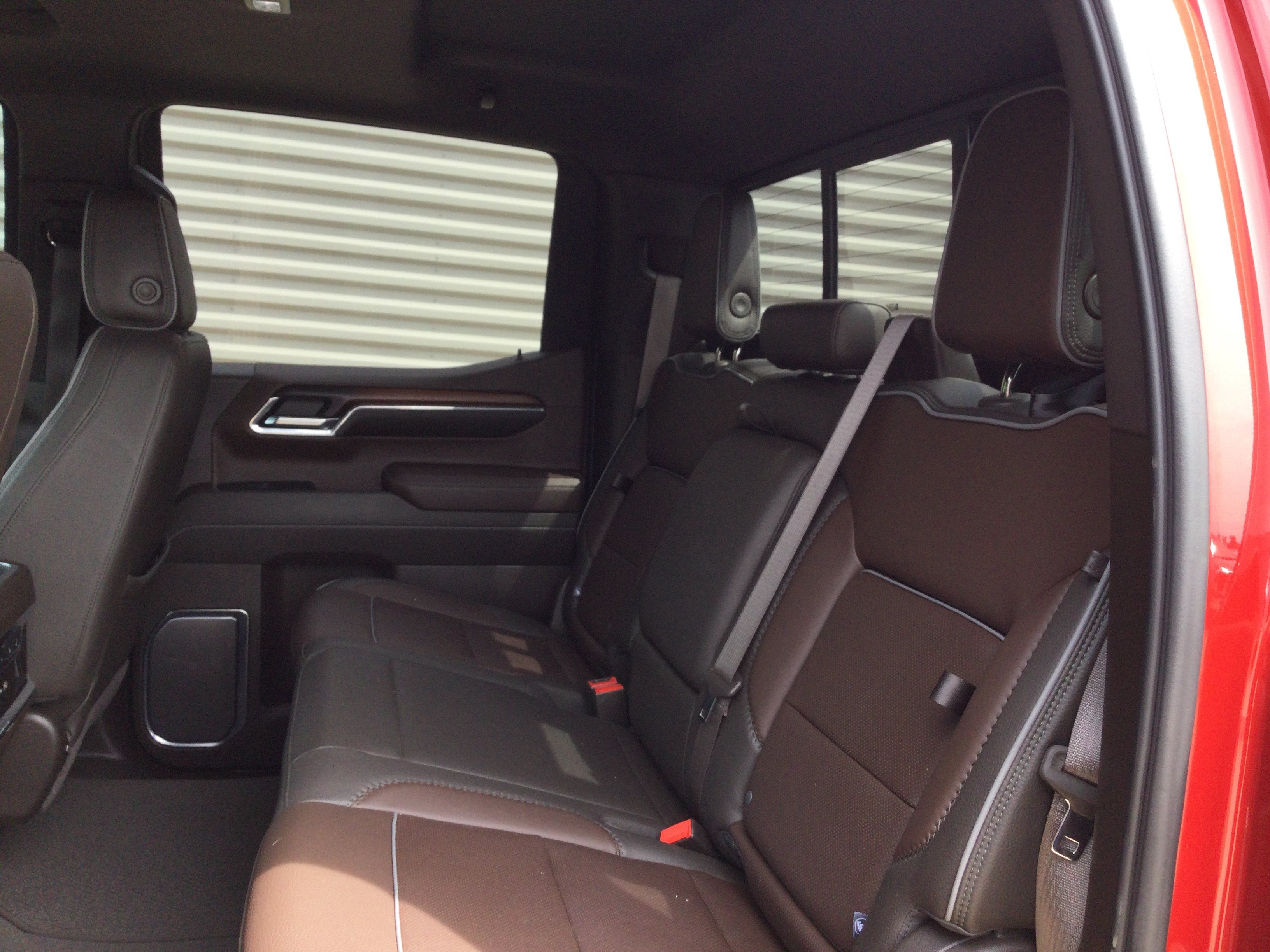 Used 2024 GMC Sierra 1500 Denali w/ Technology Package AWD/4WD image 10