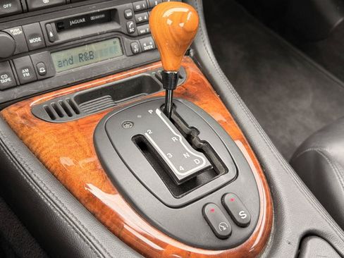 Used 1998 Jaguar XK8 Coupe RWD image 26