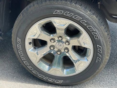 Used 2023 RAM 1500 Big Horn AWD/4WD image 29