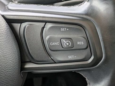 Used 2021 Jeep Gladiator Sport AWD/4WD image 27