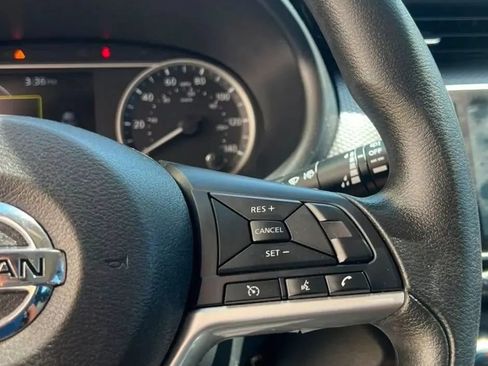 Used 2018 Nissan Kicks SV w/ Exterior Package FWD image 27