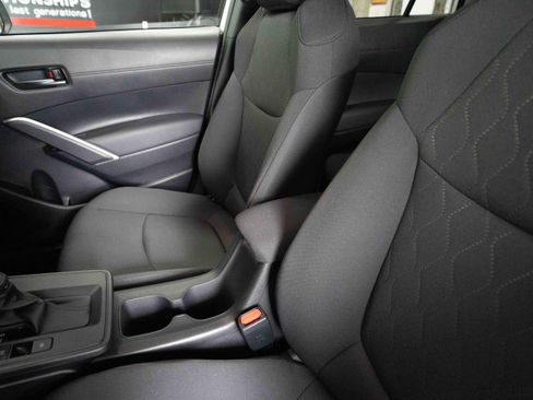Used 2026 Toyota Corolla Cross LE AWD/4WD image 10