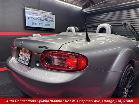 Used 2011 MAZDA MX-5 Miata Grand Touring w/ Premium Pkg RWD image 34