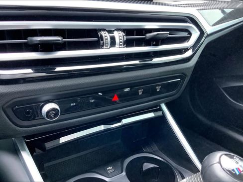 Used 2024 BMW M2 w/ Lighting Package RWD image 33