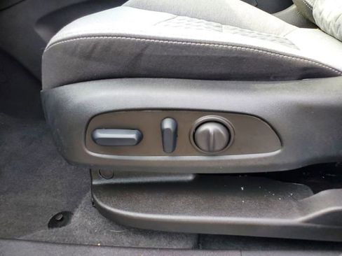 Certified 2024 Chevrolet Equinox LS w/ LS Convenience Package image 21