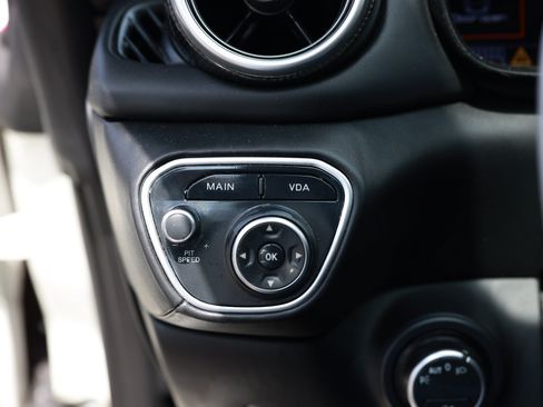 Used 2015 Ferrari California T RWD image 52