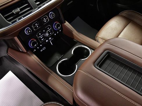 Used 2022 Chevrolet Tahoe High Country image 22