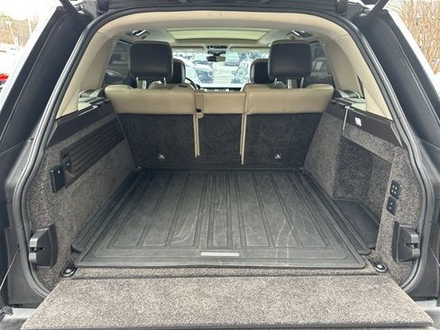 Used 2018 Land Rover Range Rover Long Wheelbase Supercharged image 23