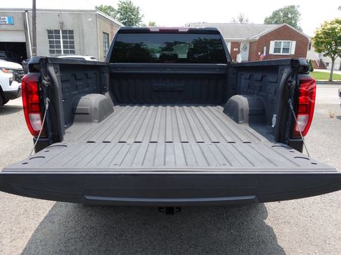 Used 2023 GMC Sierra 1500 Elevation image 25