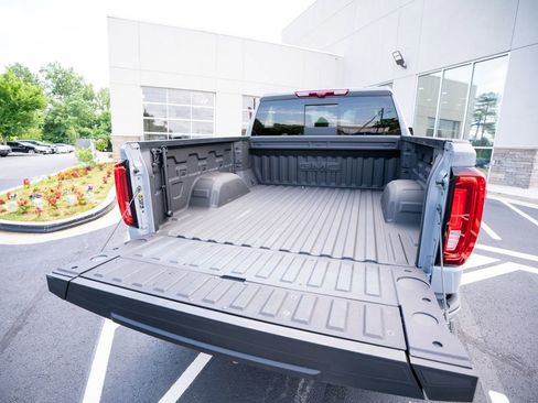 Used 2025 GMC Sierra 1500 AT4 w/ AT4 Premium Package AWD/4WD image 53