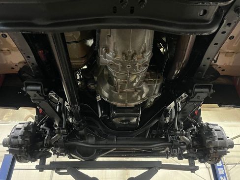 Used 2001 Ford F250 4x4 Regular Cab Super Duty image 25