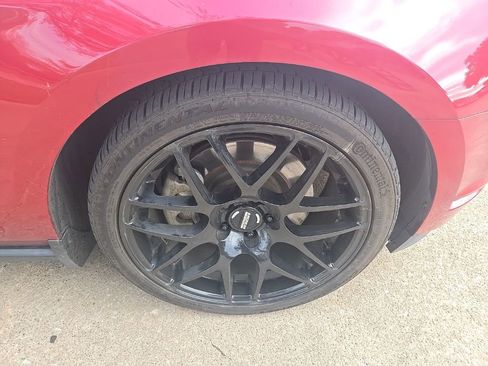 Used 2011 Ford Mustang GT Premium image 17