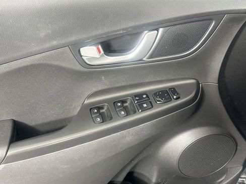 Used 2023 Hyundai Kona SE image 24