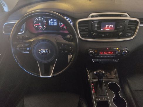 Used 2016 Kia Sorento EX FWD image 22