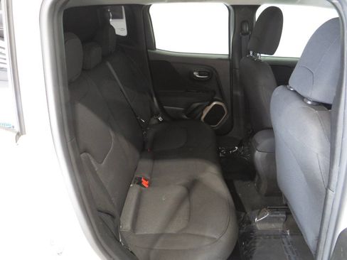 Used 2017 Jeep Renegade Sport w/ Power & Air Group FWD image 10